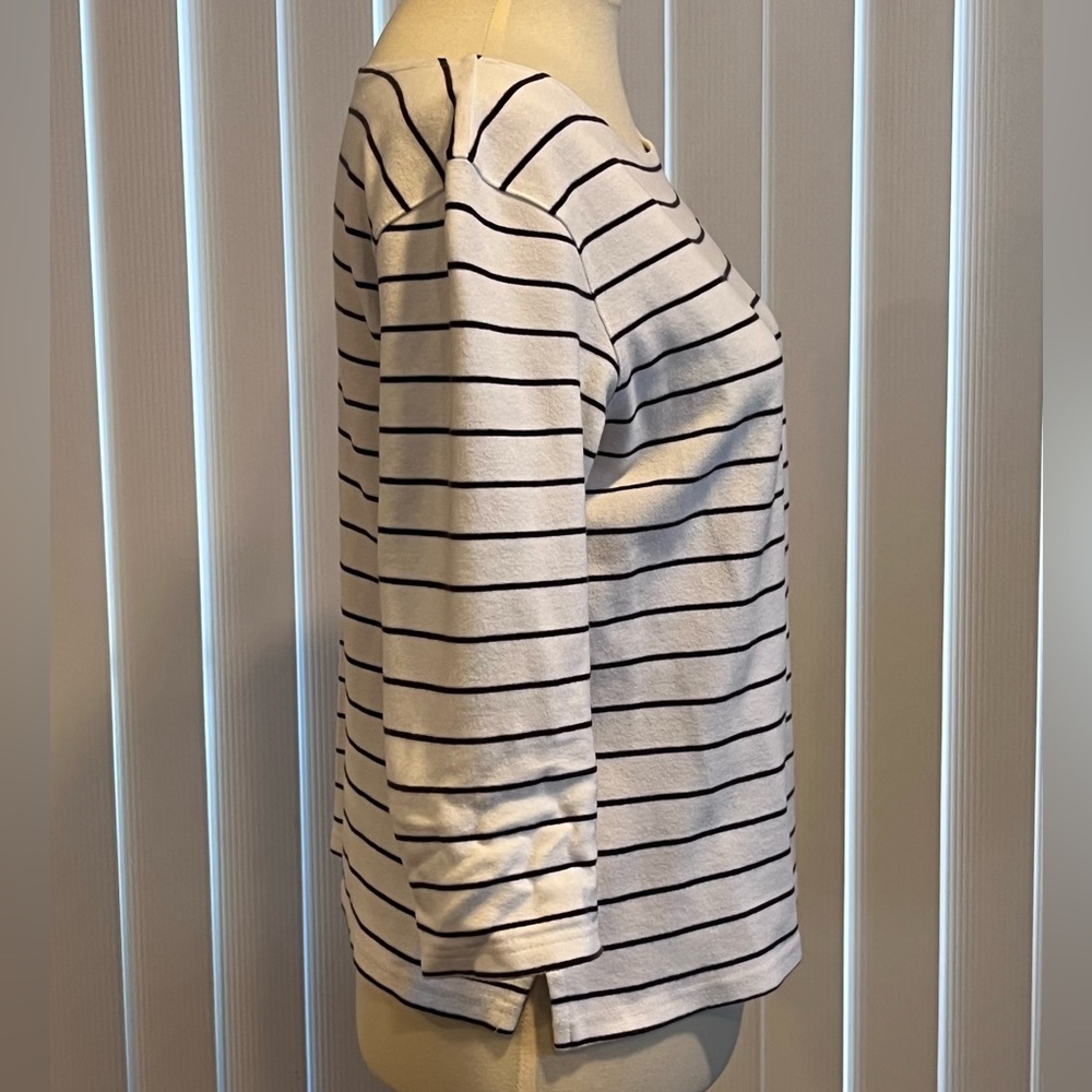 🖤Talbots Top - Picture 3 of 6